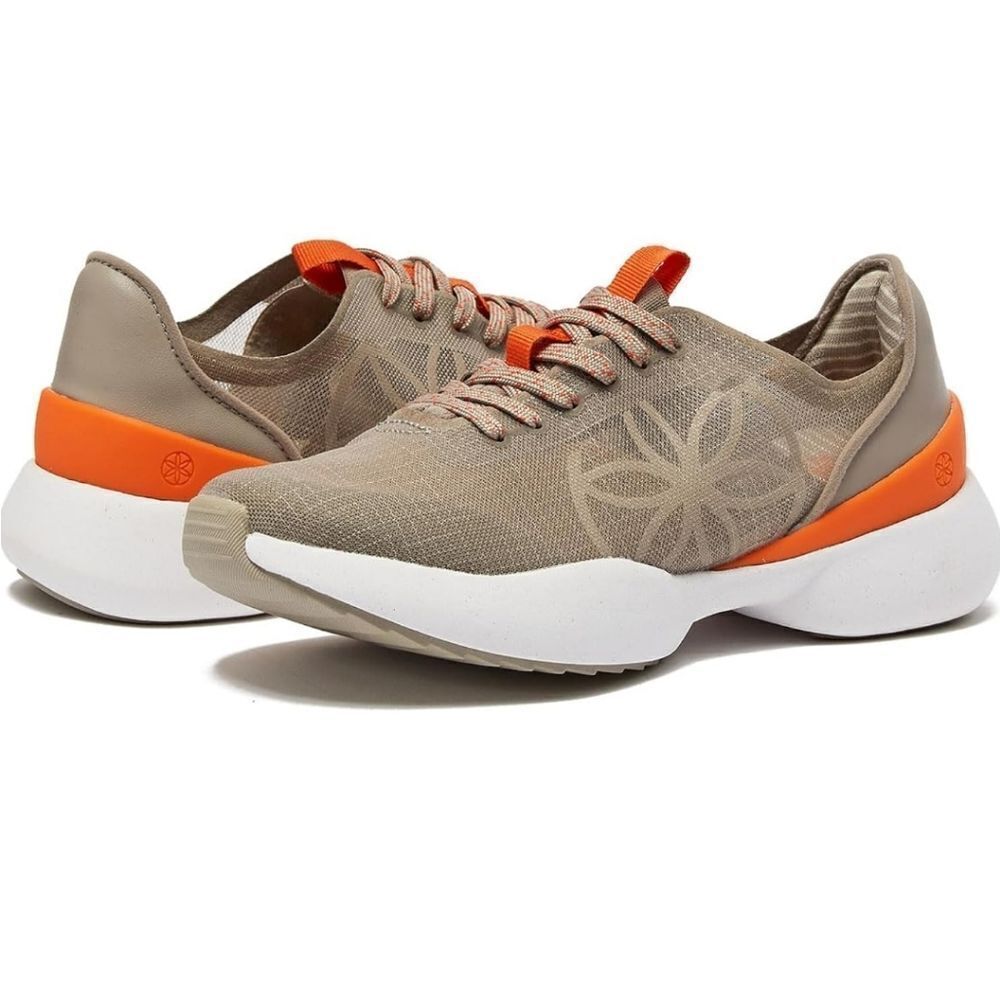 BRAND NEW GAIAM MINDFUL WOMEN'S WALKING SHOES WITH BREATHABLE MESH S2